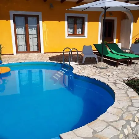 Deborah Vila Labin (Istria)