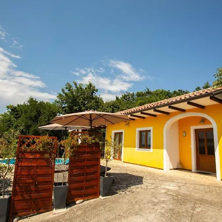 Villa Deborah *